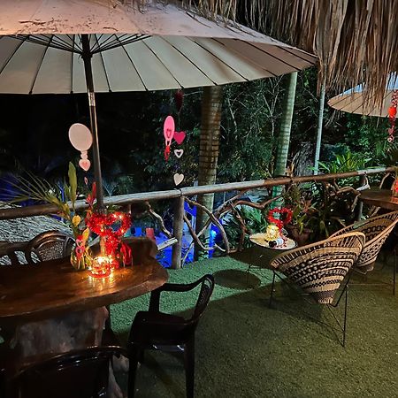 Monte Verde Hostal エル・ザイノ エクステリア 写真